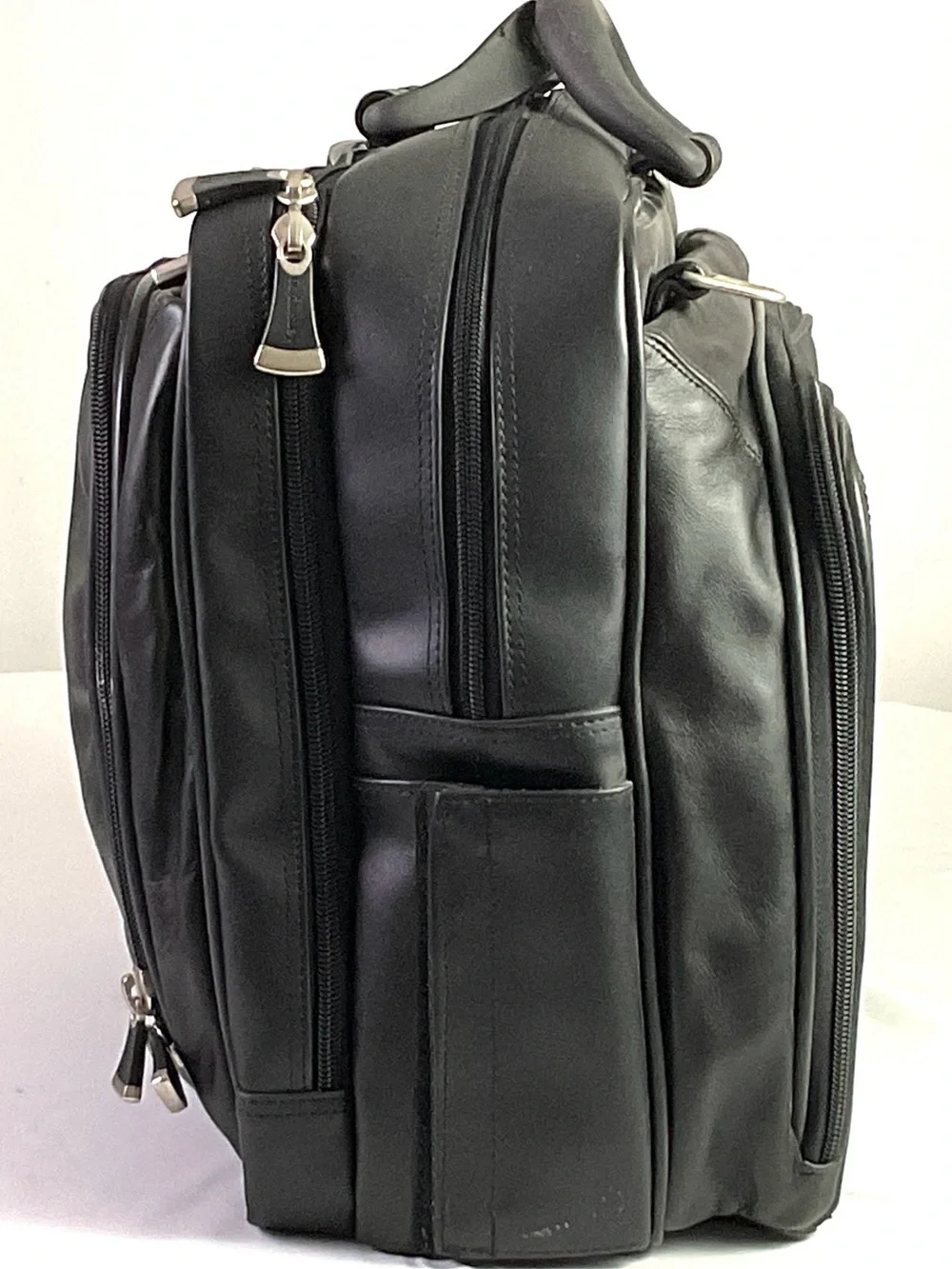 Kensington Black Leather Laptop Briefcase with Shoulder Strap